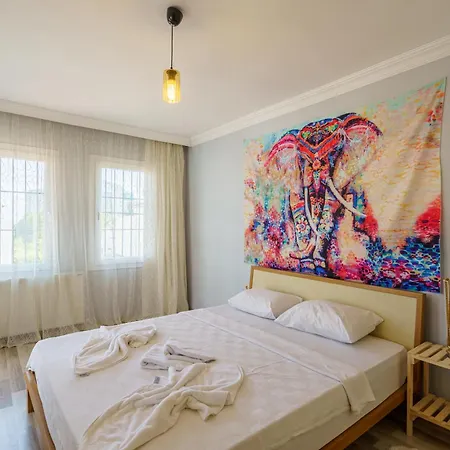 Semi Detached In Complex With Shared Semi Olympic Swimming Pool In Feriehus