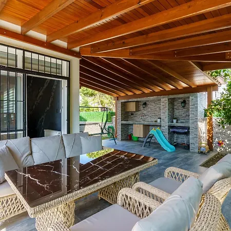 Semi Detached In Complex With Shared Semi Olympic Swimming Pool In * Kusadası