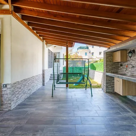 Semi Detached In Complex With Shared Semi Olympic Swimming Pool In Feriehus *