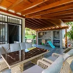 Semi Detached In Complex With Shared Semi Olympic Swimming Pool In * Kuşadası