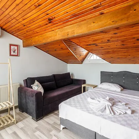 Semi Detached In Complex With Shared Semi Olympic Swimming Pool In Kusadası